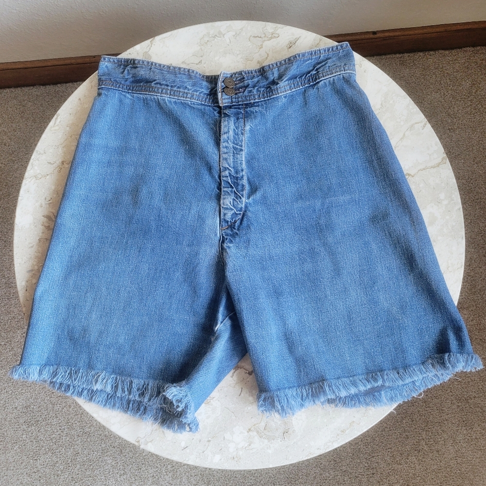 Vintage 70's Levi's Cutoff High-Waisted Shorts